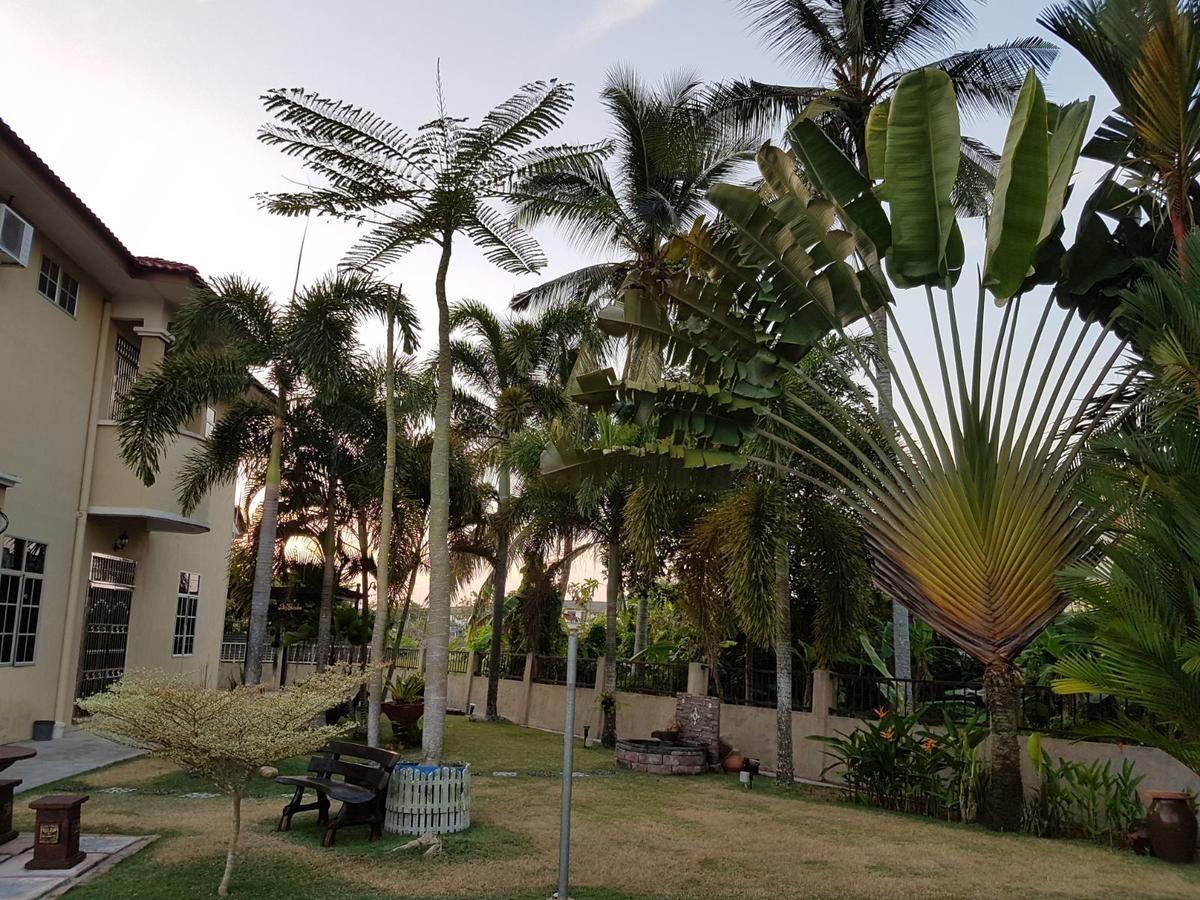 Big Garden Homestay Pantai Remis Exterior foto